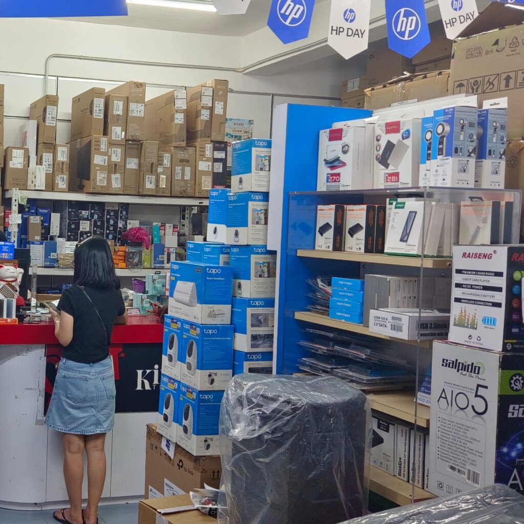 Computer Shop (Kedai Komputer) selling all IT products in Taman Universiti (Near UTM Skudai), Johor, Malaysia